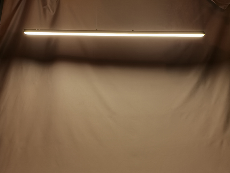 Mingkeda  Contemporary LED Ceiling Lighting Modern Light Pendant Lamp Metal Chandelier