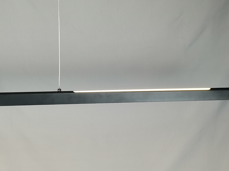 Mingkeda  Contemporary LED Ceiling Lighting Modern Light Pendant Lamp Metal Chandelier