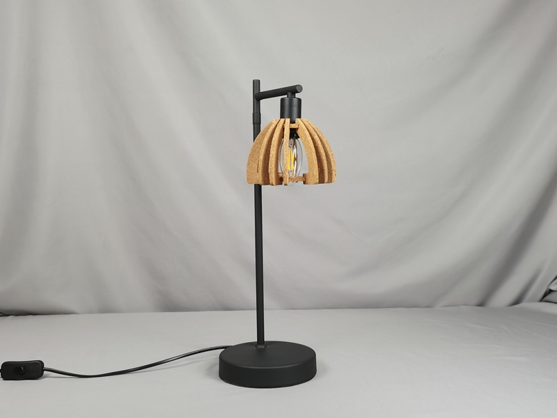 Mingkeda Modern design Hot Selling Metal Cork Wood Black Color Table Home Deco Table Lamp