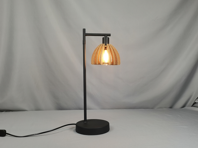 Mingkeda Modern design Hot Selling Metal Cork Wood Black Color Table Home Deco Table Lamp