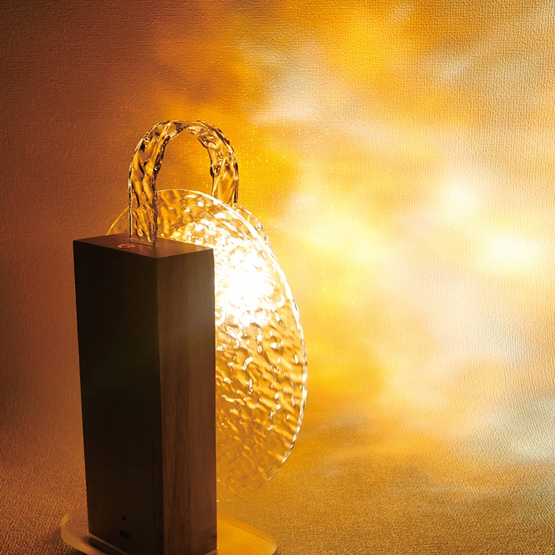 Mingkeda Hot Selling Modern Simple Living Room Dining Room Metal Glass LED Table Lamp