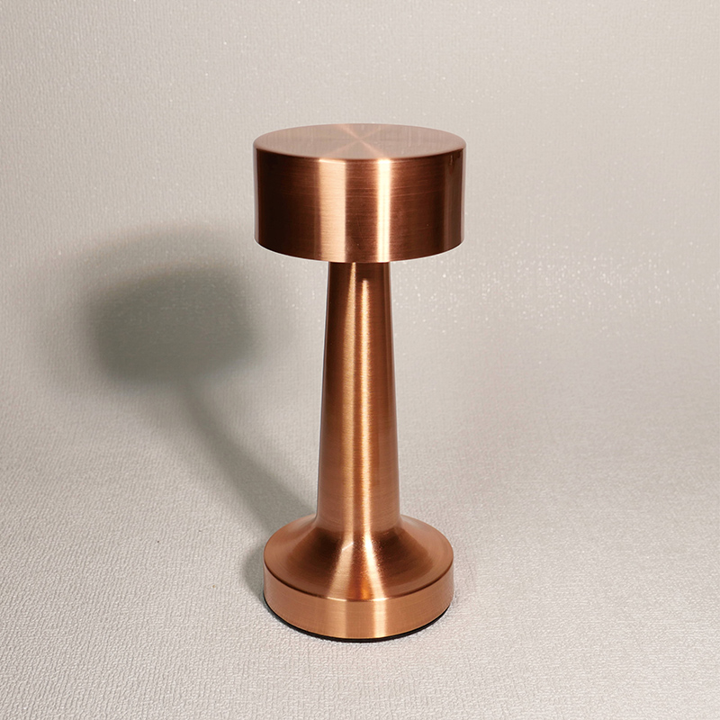 Mingkeda Restaurant Luxury Rechargeable Metal Touch Hotel Bar Living Room Reading Decoration LED Table Lamp