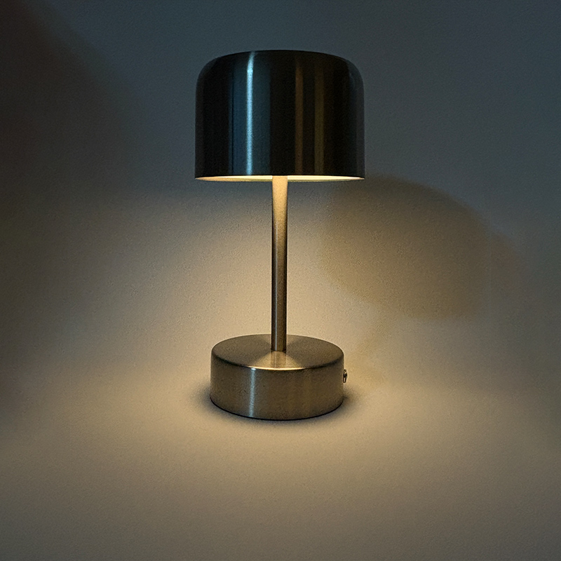 Mingkeda Hot Selling Modern Rechargeable LED Table Lamp Night Light for Home Indoor