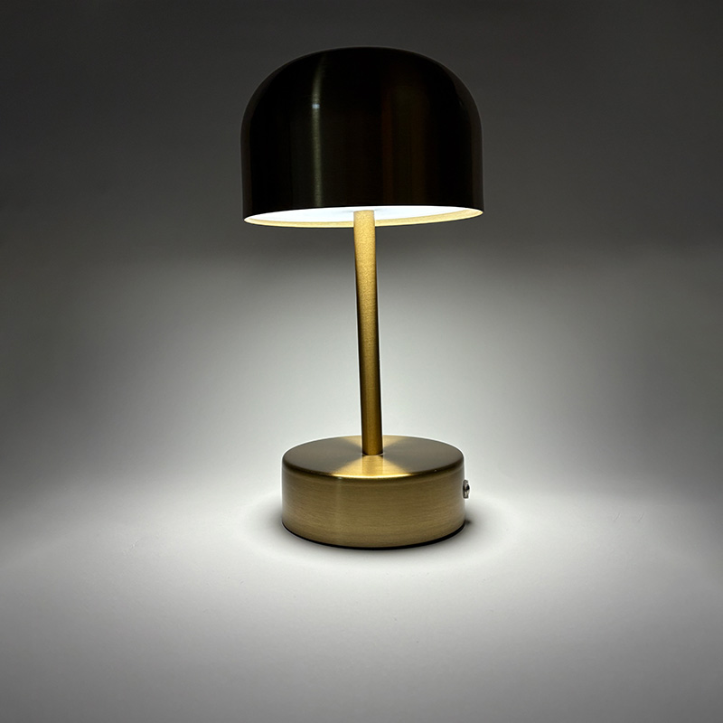 Mingkeda Modern Golden Rechargeable Indoor Lighting Dimmable Desk Light Living Room Decorative LED Table Lamp