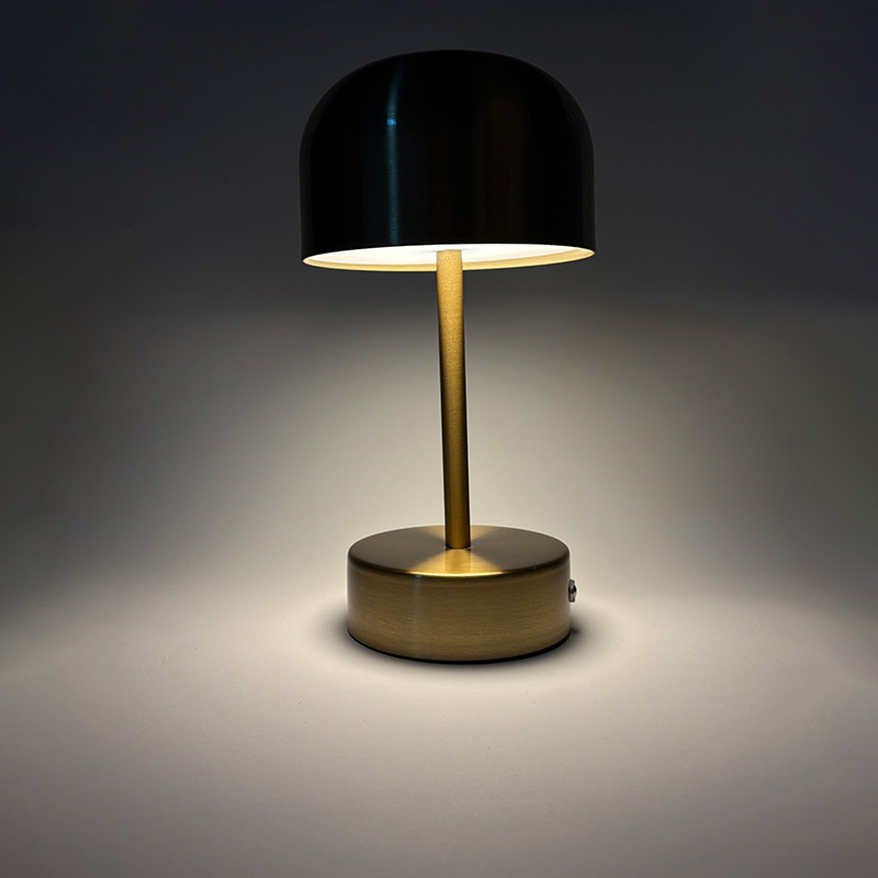 Mingkeda Modern Golden Rechargeable Indoor Lighting Dimmable Desk Light Living Room Decorative LED Table Lamp