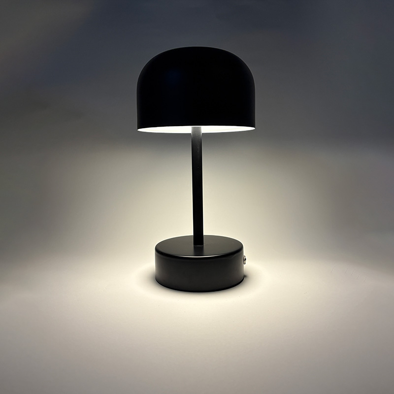 Mingkeda Luxury Metal Touch Restaurant Hotel Living Room Reading Decoration LED Table Lamp