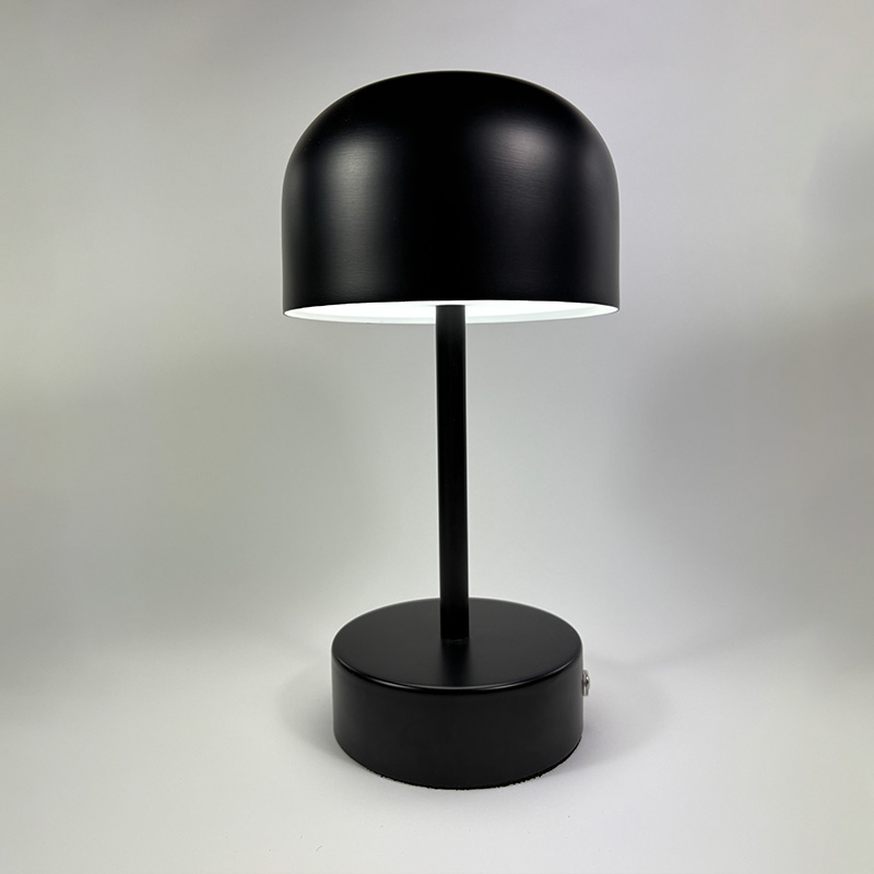 Mingkeda Luxury Metal Touch Restaurant Hotel Living Room Reading Decoration LED Table Lamp