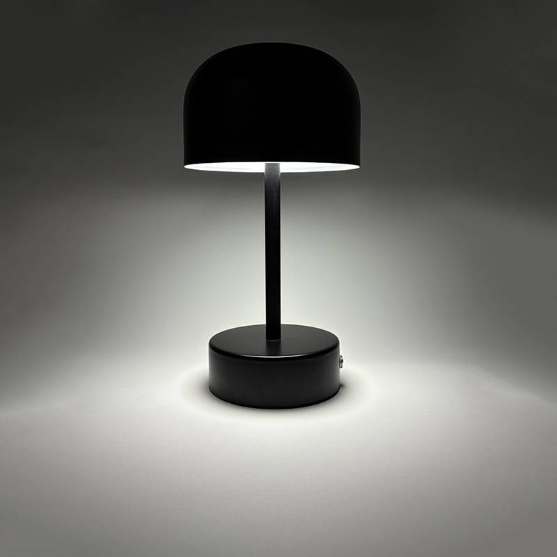 Mingkeda Luxury Metal Touch Restaurant Hotel Living Room Reading Decoration LED Table Lamp