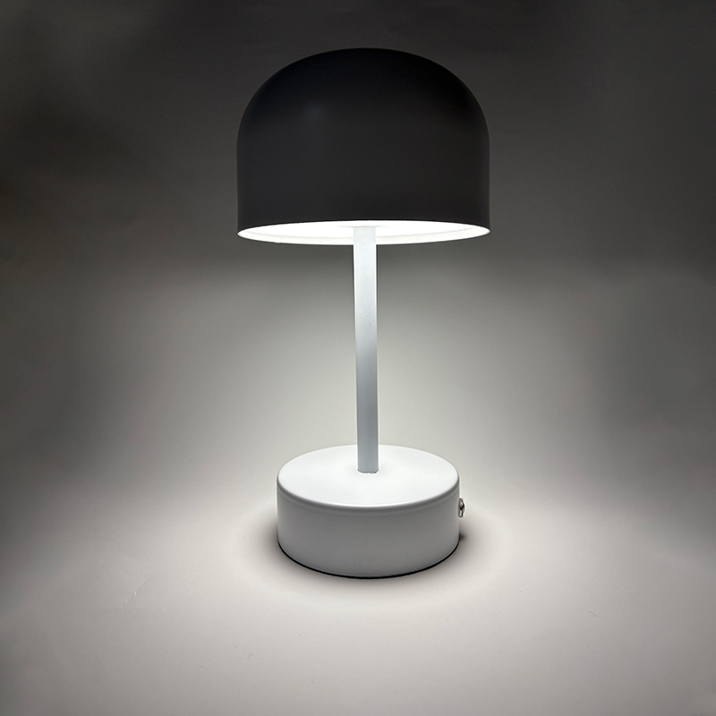 Mingkeda Restaurant Luxury Metal Hotel Living Room Reading Decoration LED Table Lamp