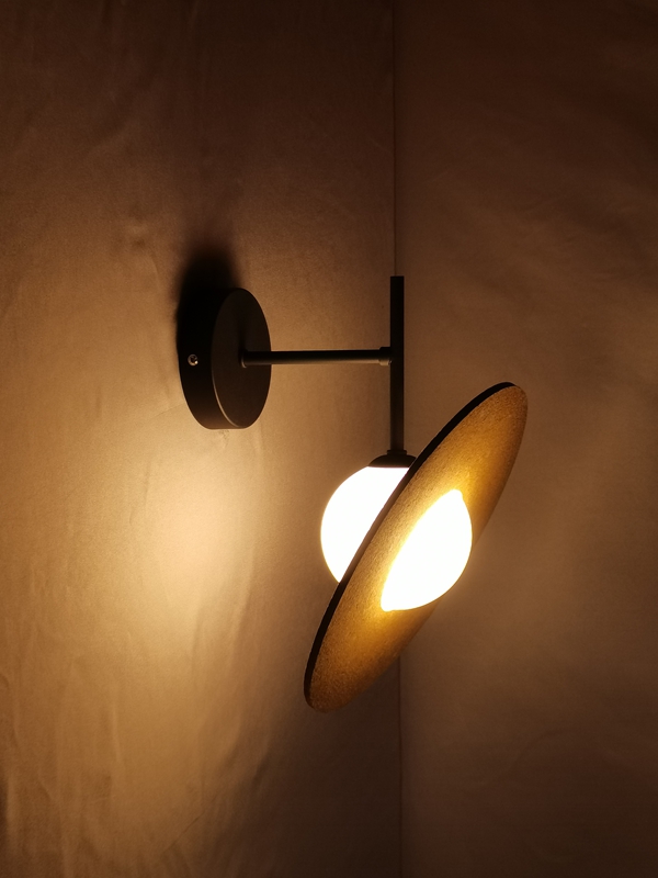 Mingkeda New Design Modern Luxurious Indoor LED Lights Metal Wall Lamps for Hotels and Home Decoration