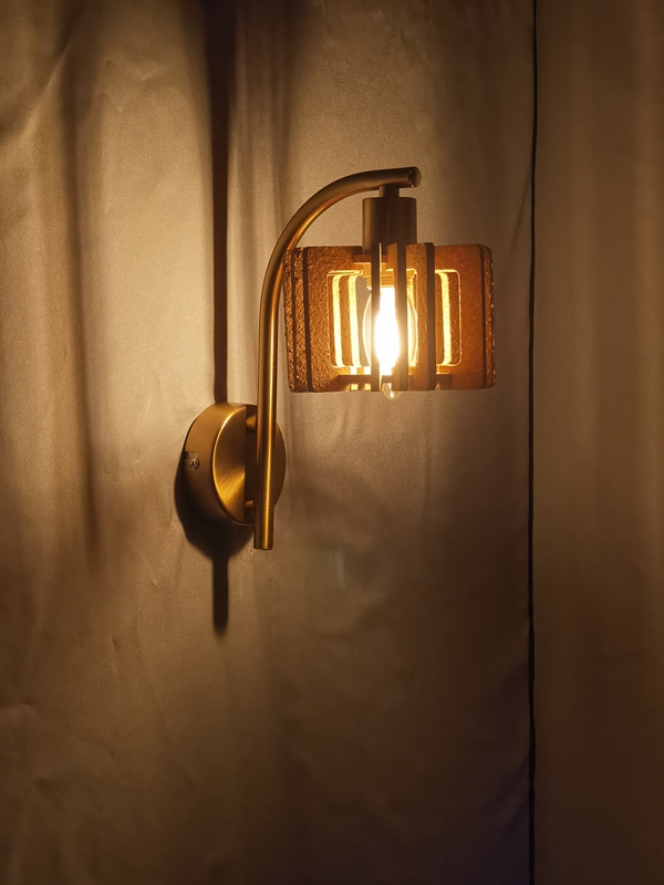 Mingkeda Modern Fashion Design Luxurious LED Lights Metal Wall Lamps for Hotels Home Decoration