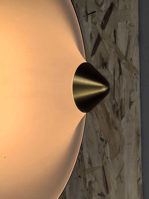 Mingkeda Indoor Back Light Modern Wall Sconces LED Metal Black White Wall Lamp for Home Hotel Decoration