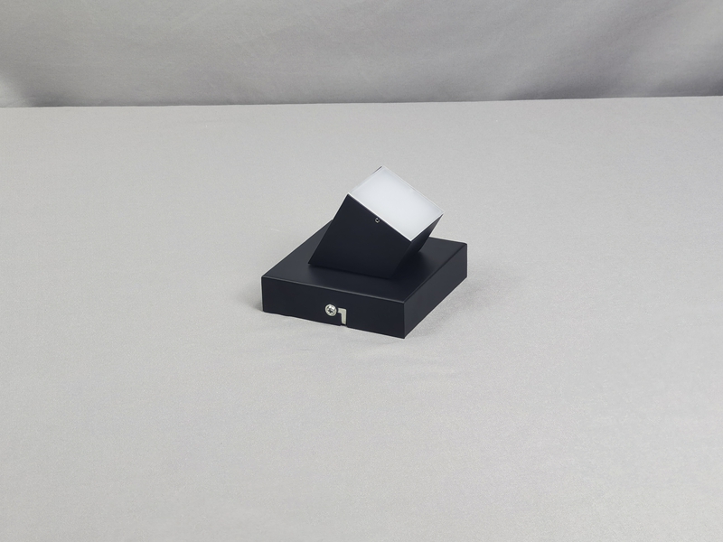 Mingkeda New Fashion Design Lighting Wall Lamp LED Metal Modern Wall Light for Hotel Bedroom